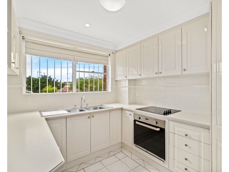1/12-16 Kurrawyba Avenue, Terrigal NSW 2260