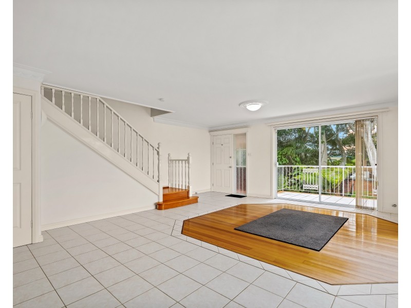 1/12-16 Kurrawyba Avenue, Terrigal NSW 2260