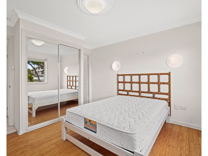 1/12-16 Kurrawyba Avenue, Terrigal NSW 2260