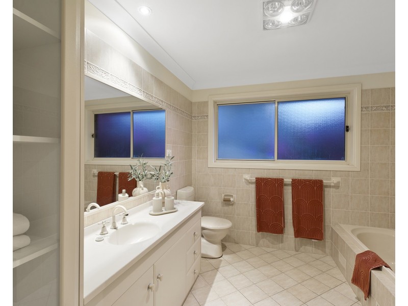 45 Thames Drive, Erina NSW 2250