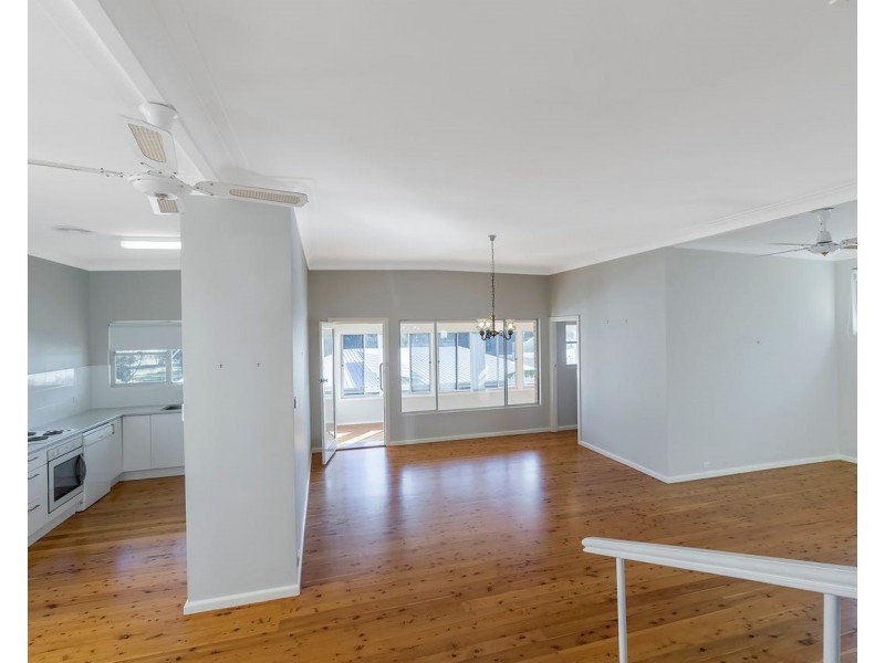 53 Lakeside Parade, The Entrance NSW 2261