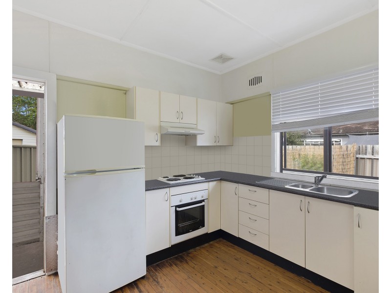 54 McMasters Road, Woy Woy NSW 2256