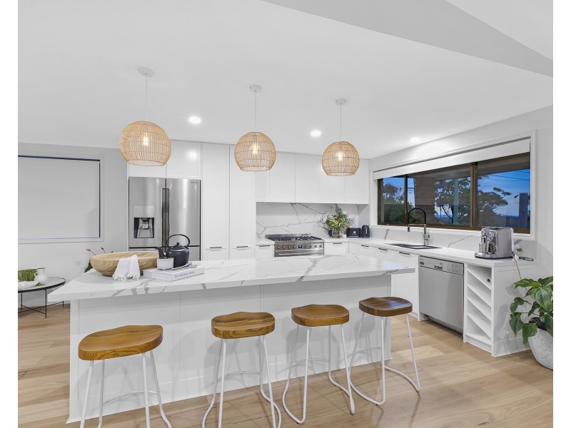 25 Adina Place, Wamberal NSW 2260