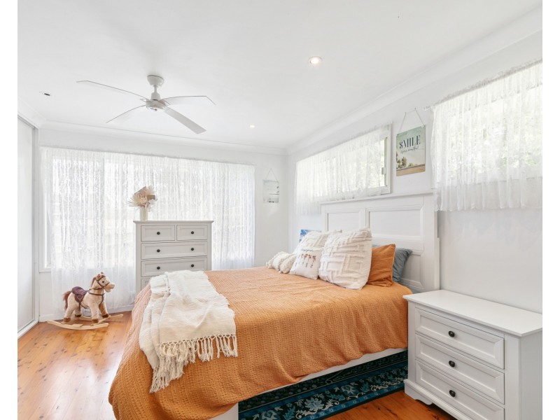 18 Spring Avenue, Springfield NSW 2250