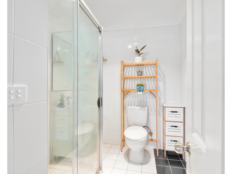 18 Spring Avenue, Springfield NSW 2250