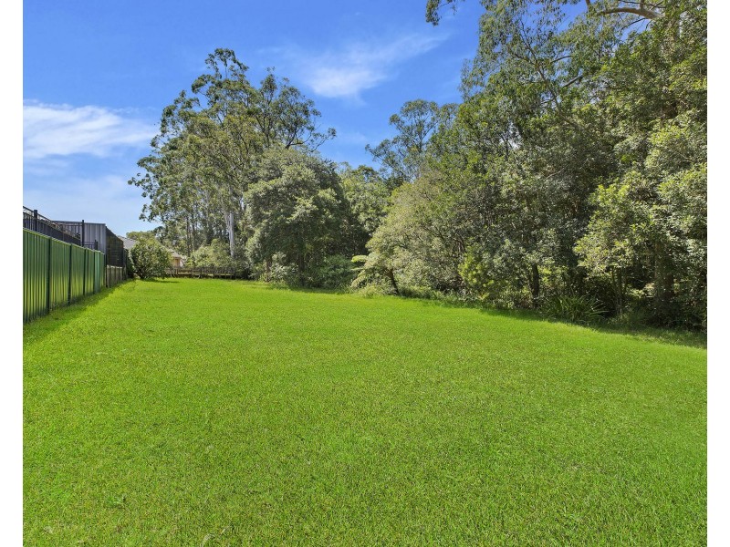 5 Judy Anne Close, Green Point NSW 2251