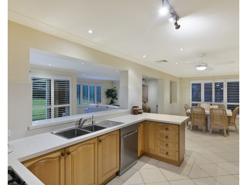 6 Jean Marie Crescent, Erina NSW 2250