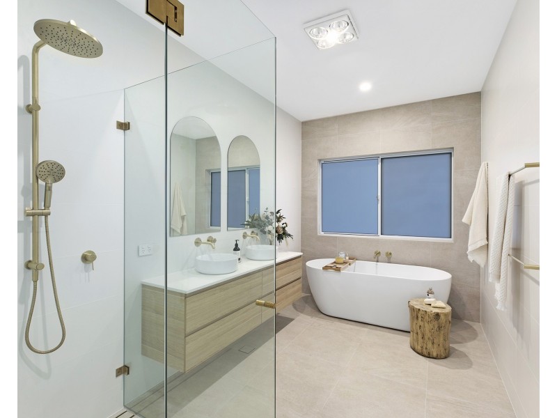 8 Walch Avenue, Bateau Bay NSW 2261
