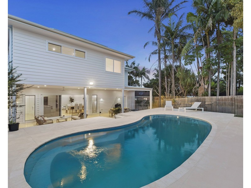 8 Walch Avenue, Bateau Bay NSW 2261