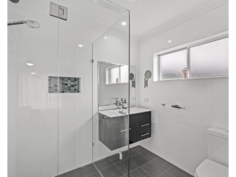 17 Braemar Drive, Wamberal NSW 2260