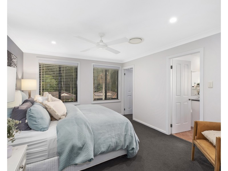 22 Old Farm Place, Ourimbah NSW 2258