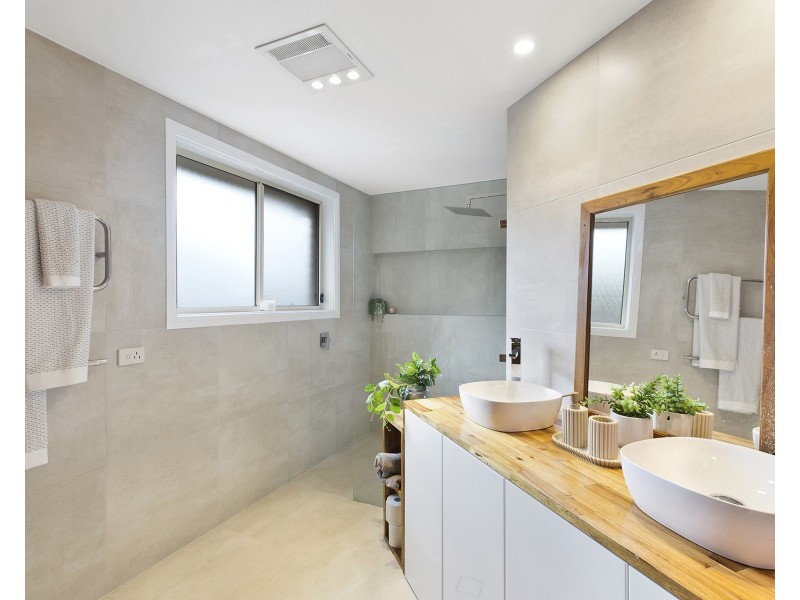 16 Flakelar Crescent, Terrigal NSW 2260