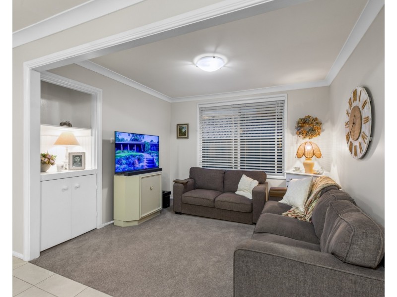 5 Caljarni Close, Green Point NSW 2251