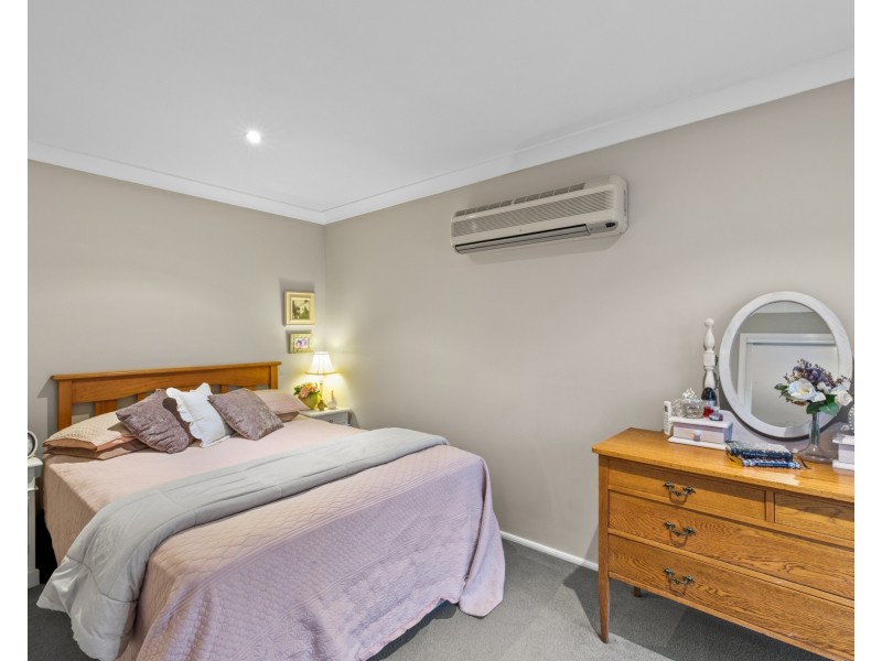 5 Caljarni Close, Green Point NSW 2251