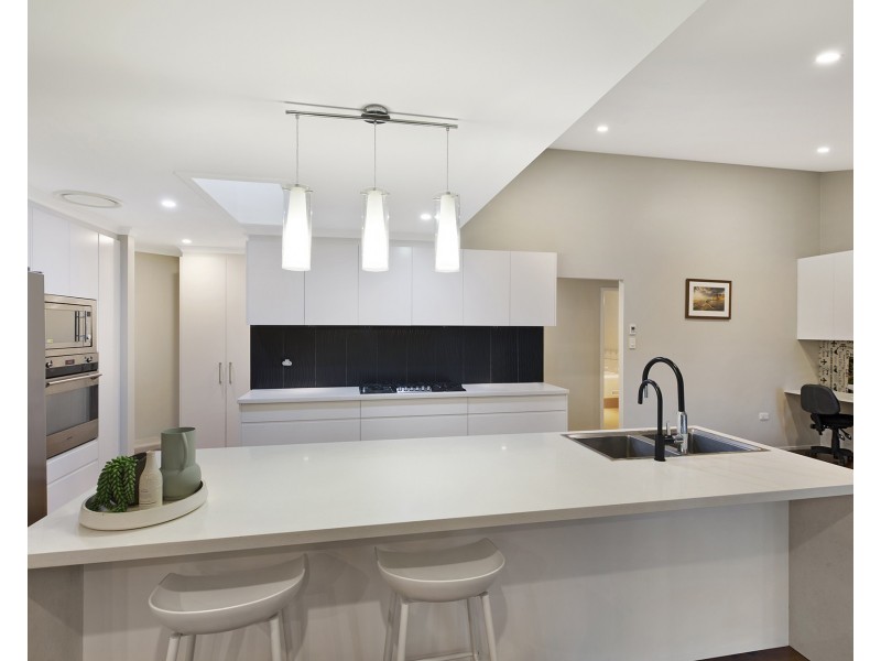 1 Sheffield Drive, Terrigal NSW 2260