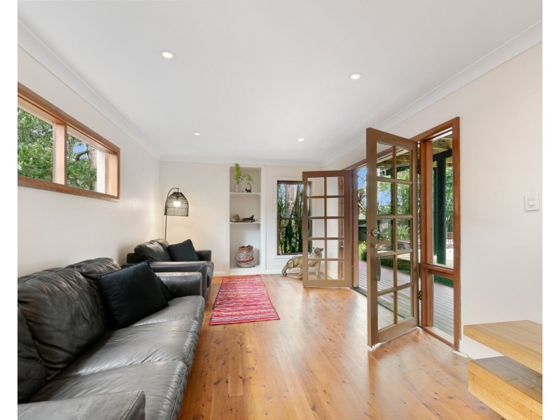 15 Eagle Close, Lisarow NSW 2250