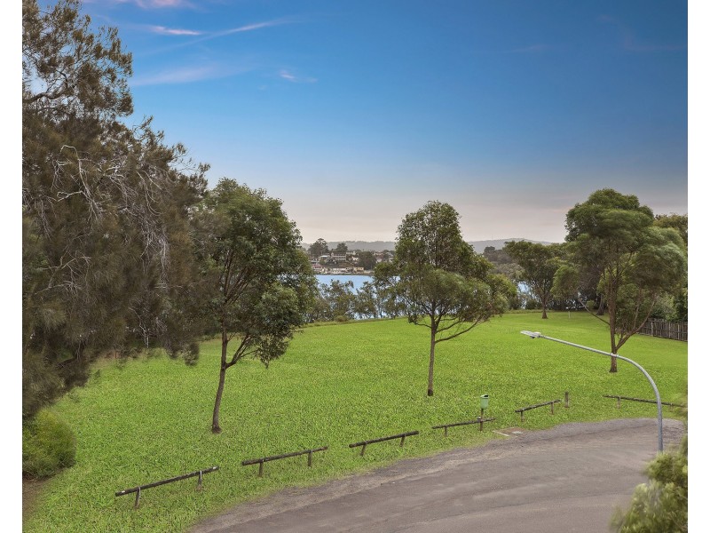 8/5 George Street, East Gosford NSW 2250