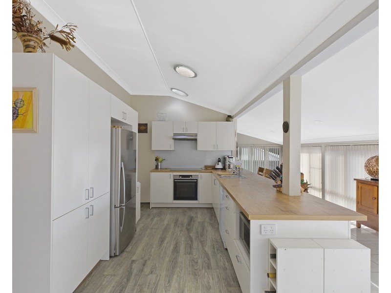 714 The Entrance Road, Wamberal NSW 2260