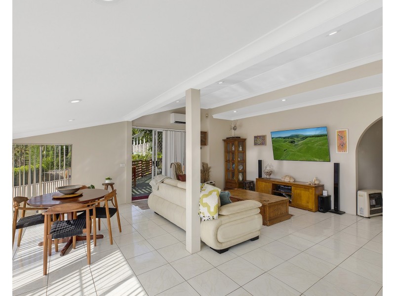 714 The Entrance Road, Wamberal NSW 2260