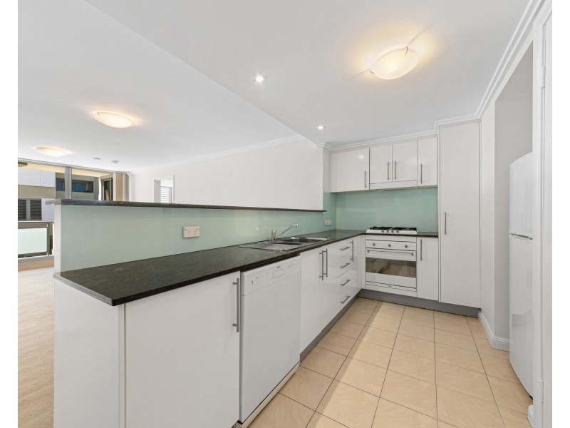 13/12 Baker Street, Gosford NSW 2250