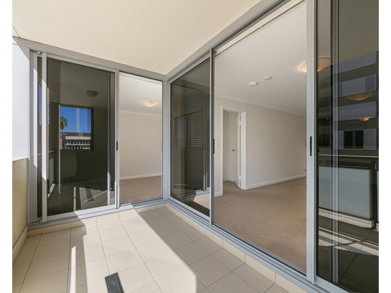 13/12 Baker Street, Gosford NSW 2250