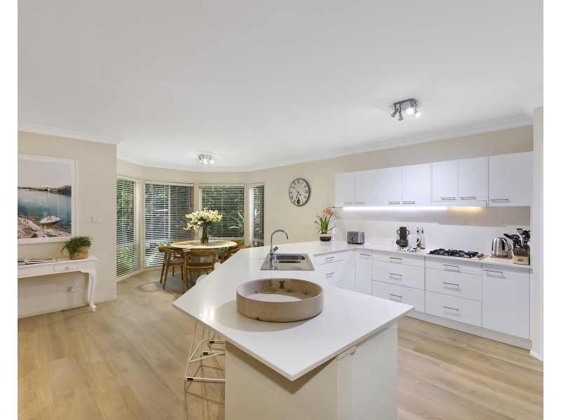 14 Day Dawn Place, Erina NSW 2250