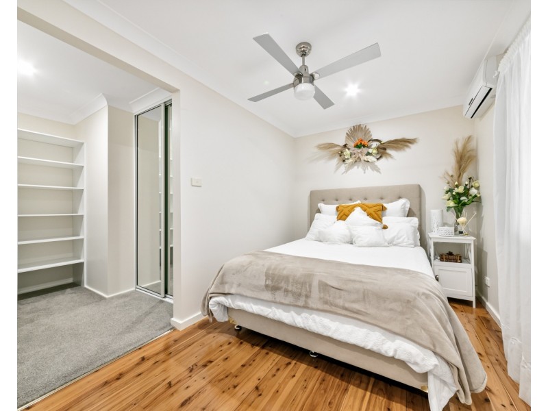 11 Sunset Street, Wyoming NSW 2250