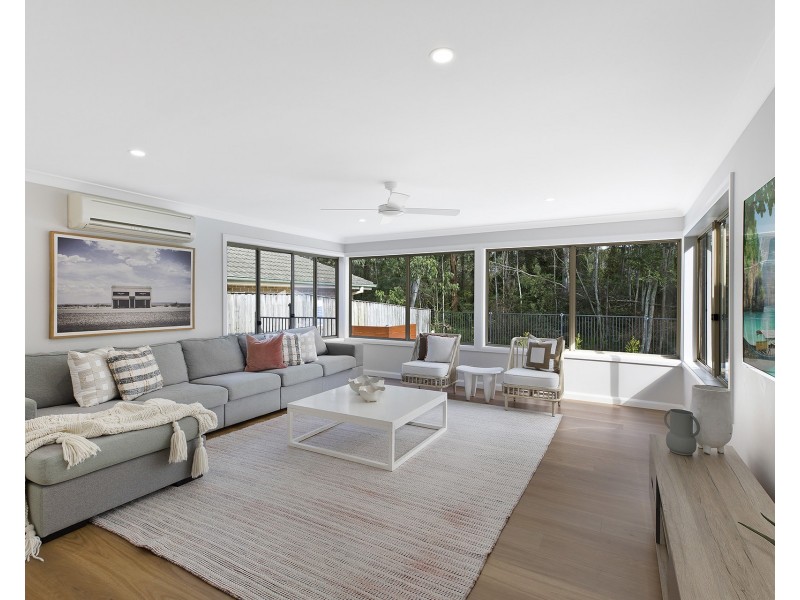 27 Sheffield Drive, Terrigal NSW 2260