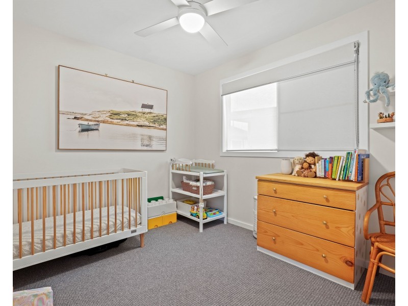 76a Kathleen White Crescent, Killarney Vale NSW 2261