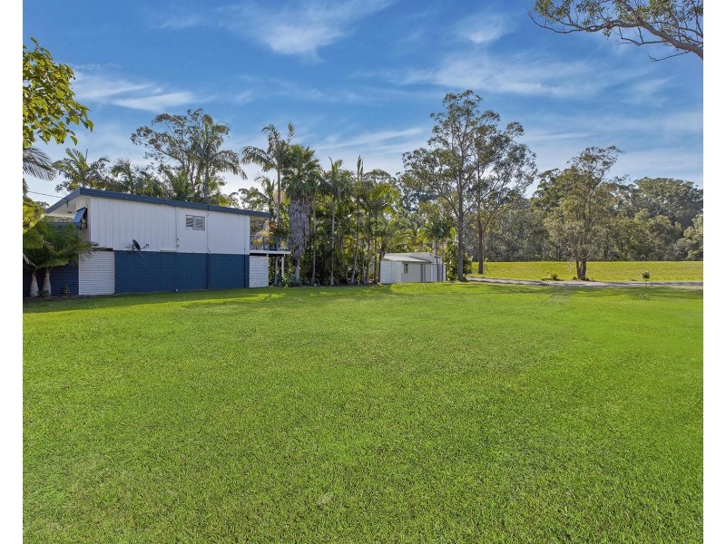 8 Winani Road, Erina NSW 2250