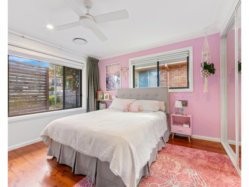 8 Booth Street, Wyoming NSW 2250