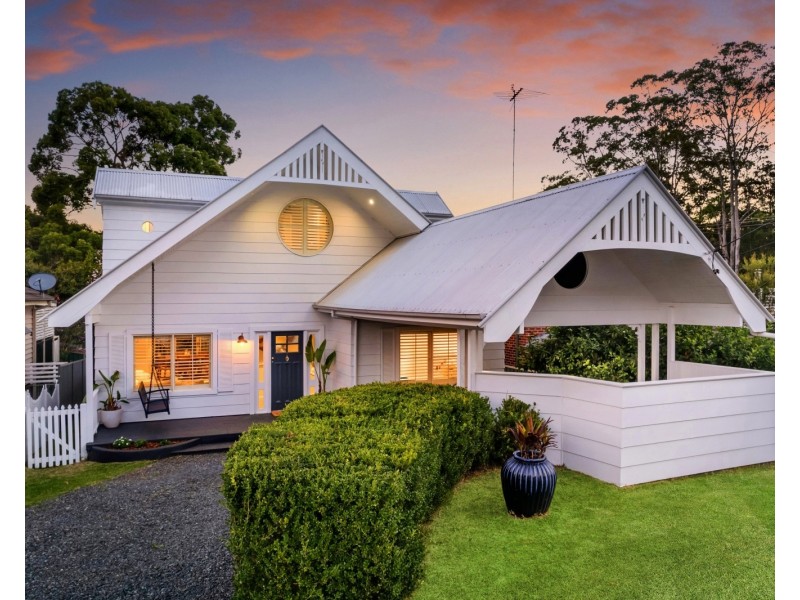 50 Digby Road, Springfield NSW 2250