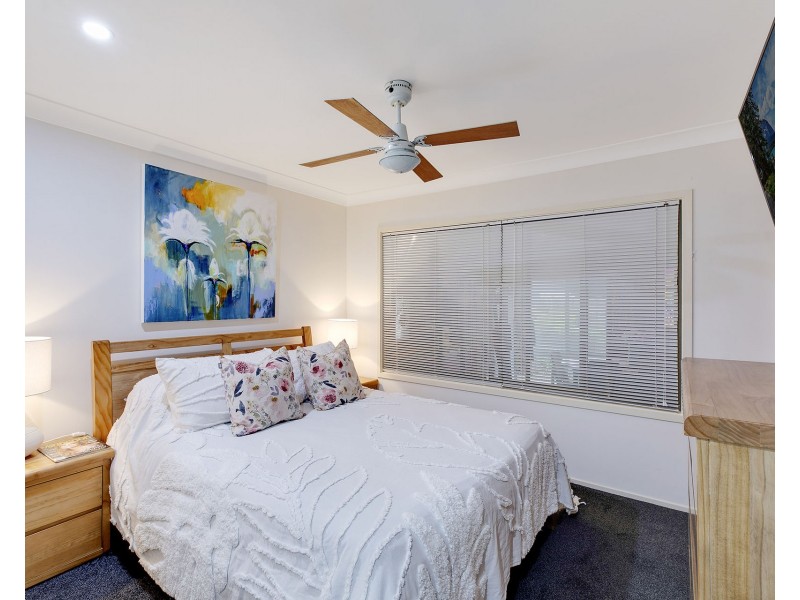 19 Platypus Road, Berkeley Vale NSW 2261