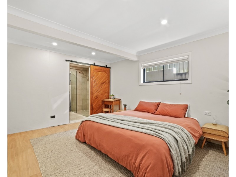 24 Isis Street, Wyoming NSW 2250