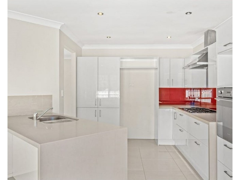 83 Bundilla Parade, Berkeley Vale NSW 2261