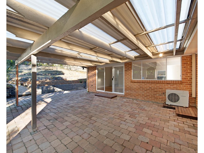 3 Hakea Close, Wyoming NSW 2250