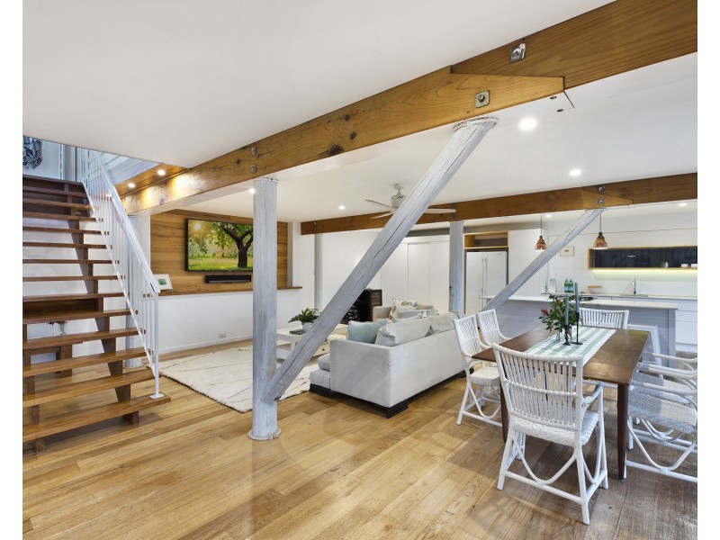 44 Forresters Beach Road, Forresters Beach NSW 2260
