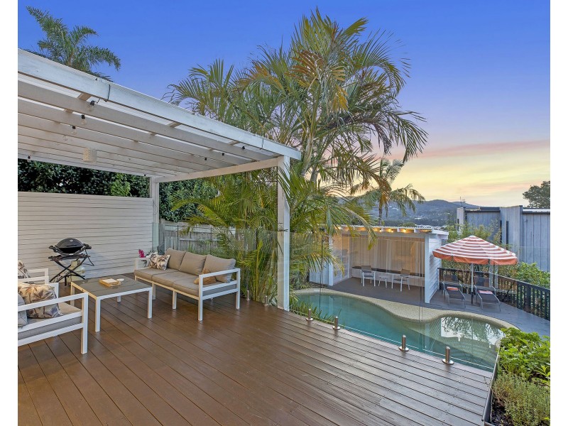 44 Forresters Beach Road, Forresters Beach NSW 2260