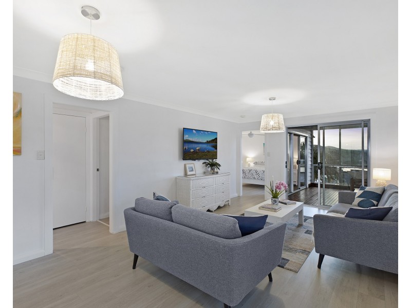 44 Forresters Beach Road, Forresters Beach NSW 2260