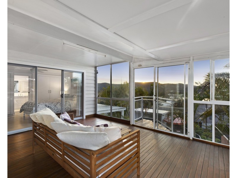 44 Forresters Beach Road, Forresters Beach NSW 2260