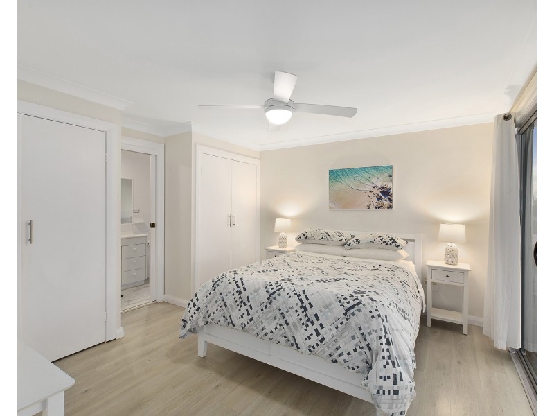 44 Forresters Beach Road, Forresters Beach NSW 2260