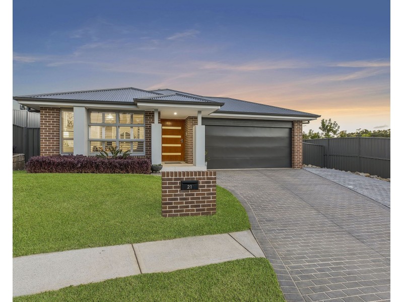 21 Guss Cannon Close, Green Point NSW 2251