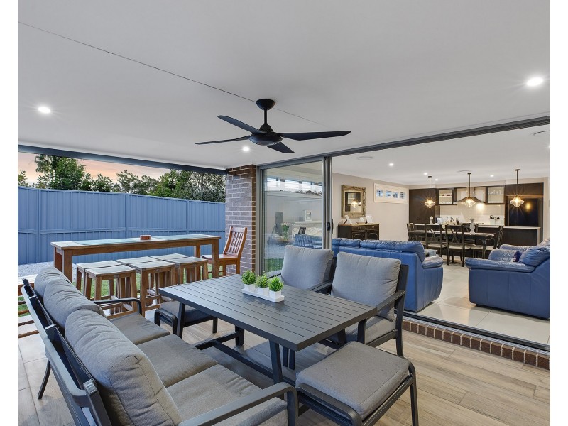 21 Guss Cannon Close, Green Point NSW 2251