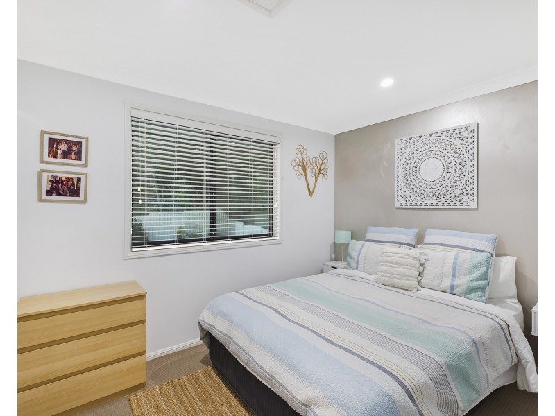 4 Bannister Drive, Erina NSW 2250