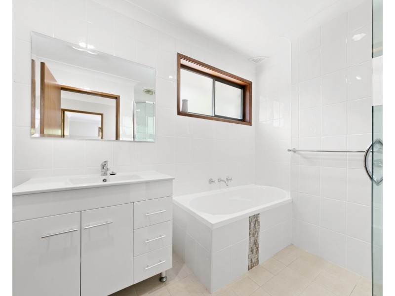 42 Bay View Avenue, East Gosford NSW 2250