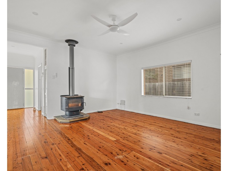 102 Hutton Road, The Entrance North NSW 2261
