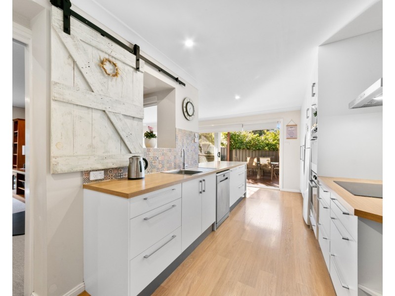 29 Bushlands Avenue, Springfield NSW 2250