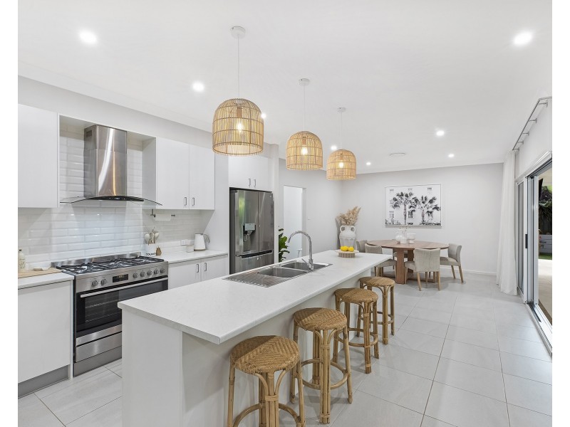 37 Columbus Street, Hamlyn Terrace NSW 2259