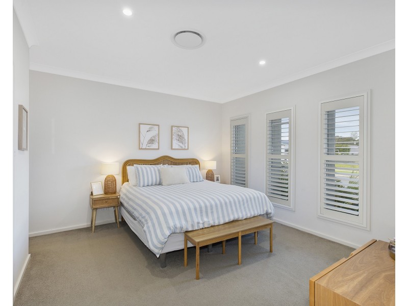 37 Columbus Street, Hamlyn Terrace NSW 2259