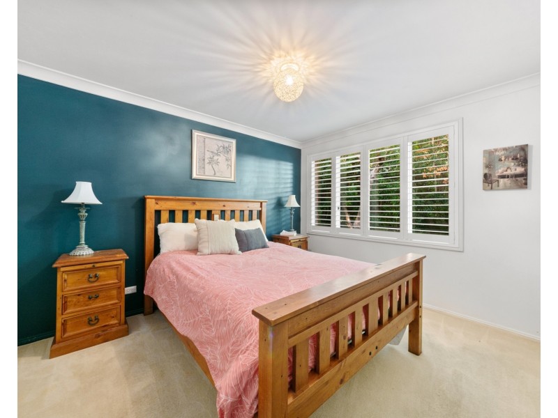 1/12 Redgrove Street, Green Point NSW 2251